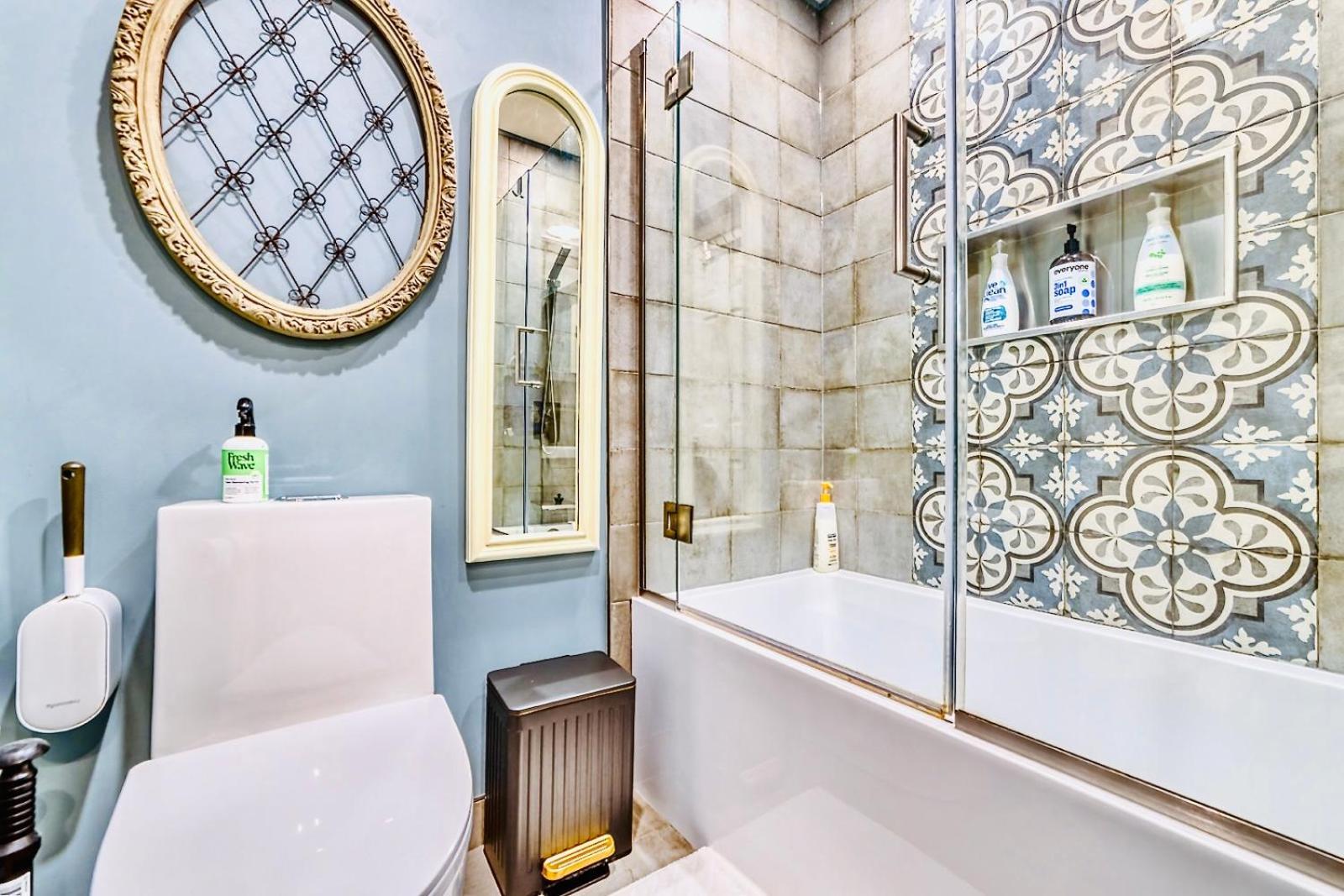 Neocolonial Nouveau Kensington Vacation Home Ванкувер Екстер'єр фото