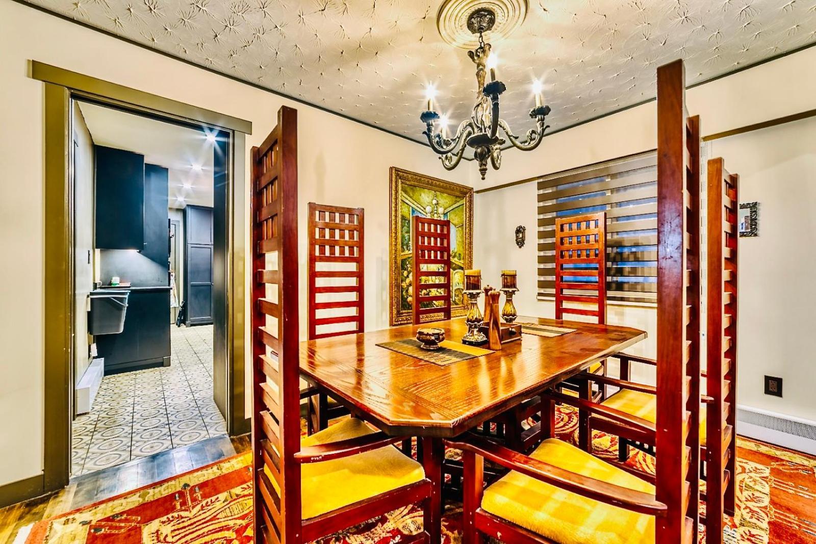 Neocolonial Nouveau Kensington Vacation Home Ванкувер Екстер'єр фото